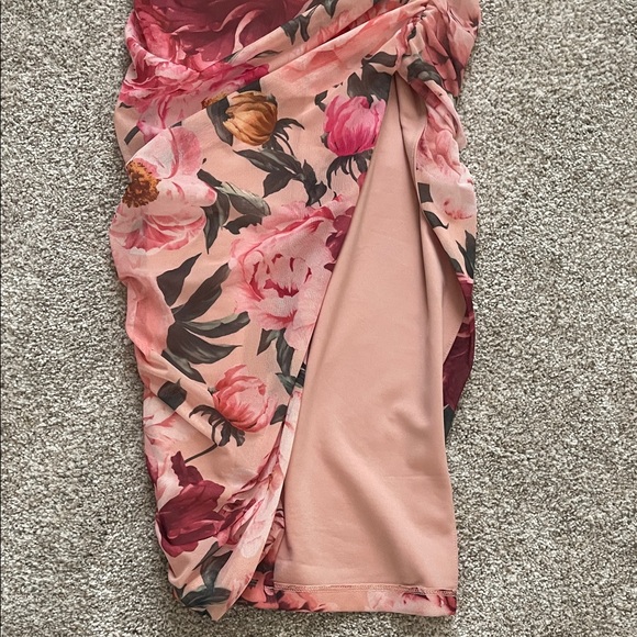 Express Strapless Floral Pink Dress - Picture 5 of 5